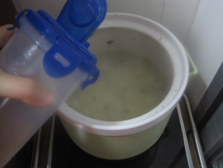 菜干瘦肉粥步骤8