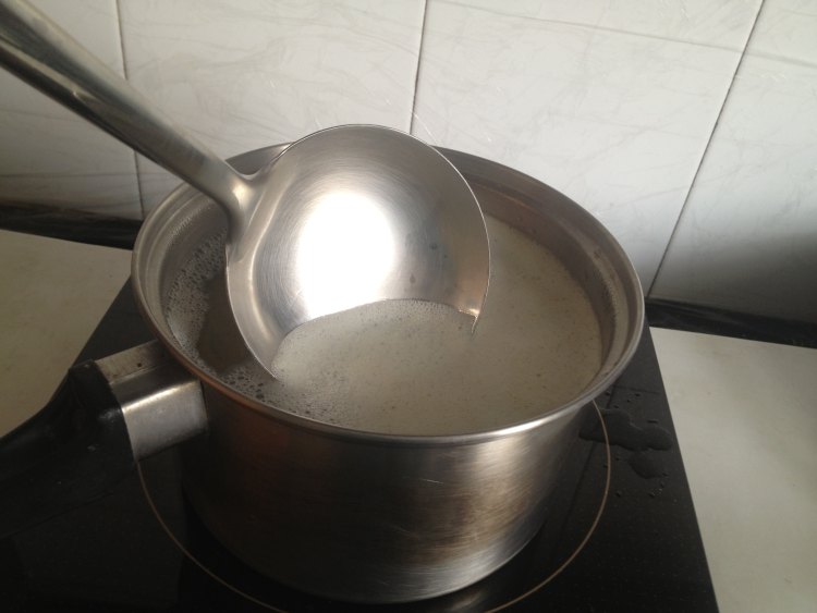 薏米核桃粥步骤4