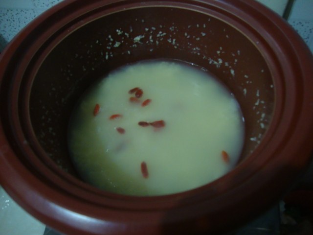 小米枸杞粥步骤6