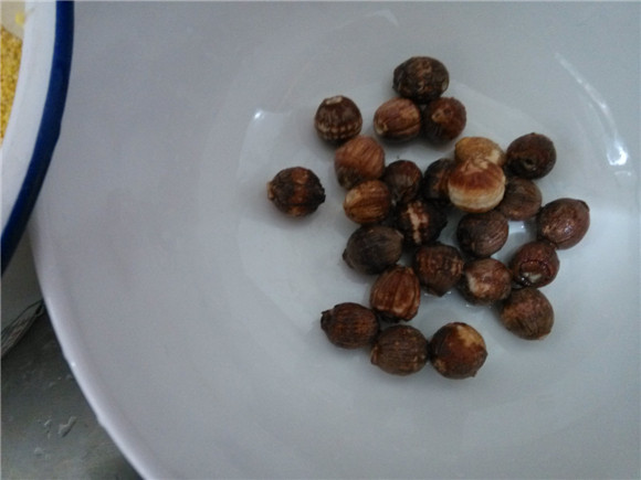 红莲子山药豆粥步骤3
