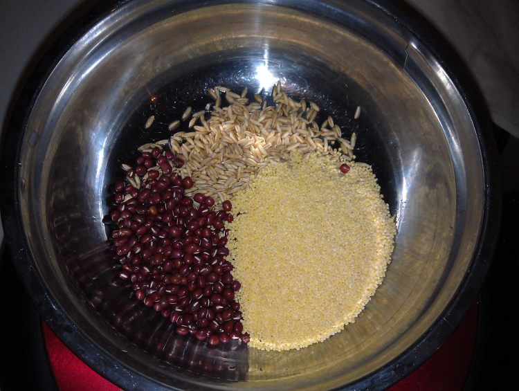 小米燕麦红豆粥步骤2