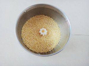 小米豆沙粑粑步骤1