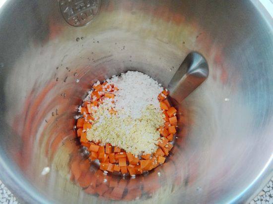 胡萝卜小米汁步骤4
