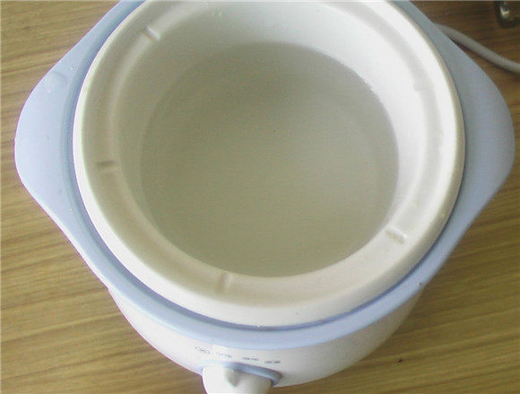 红豆小米瘦肉粥步骤2