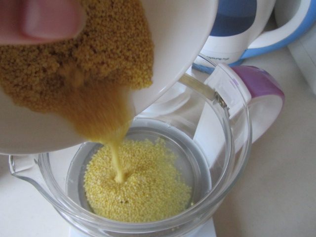 花果茶小米粥步骤2