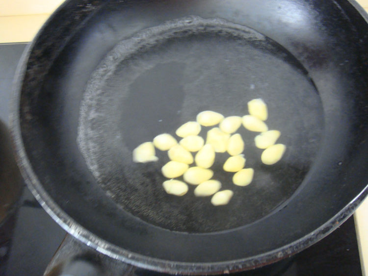 虾皮毛豆白果粥步骤7