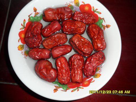 红枣红薯小米粥步骤1