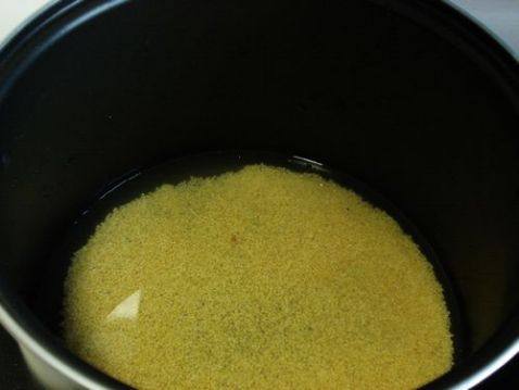 小米腰豆大枣粥步骤2