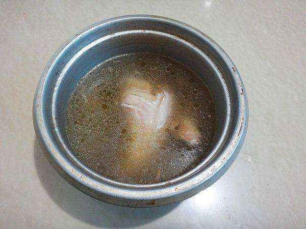 香油鸡丝面步骤1