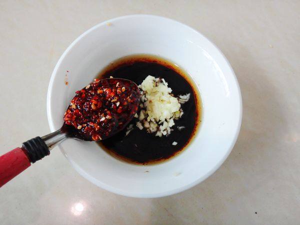 蚝油捞面步骤3