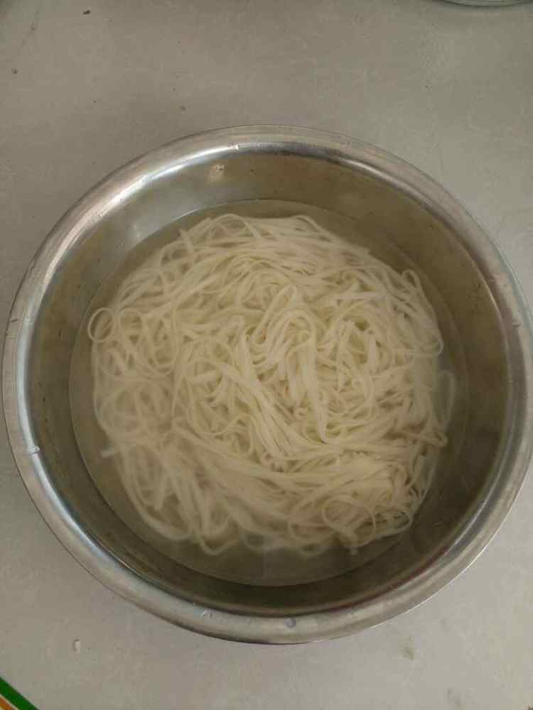 肉丁榨菜面条儿步骤10