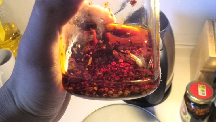 老坛酸菜炒面步骤7