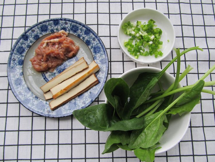 香干肉丝面步骤2