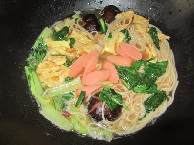 香菇鸡蛋汤面步骤17