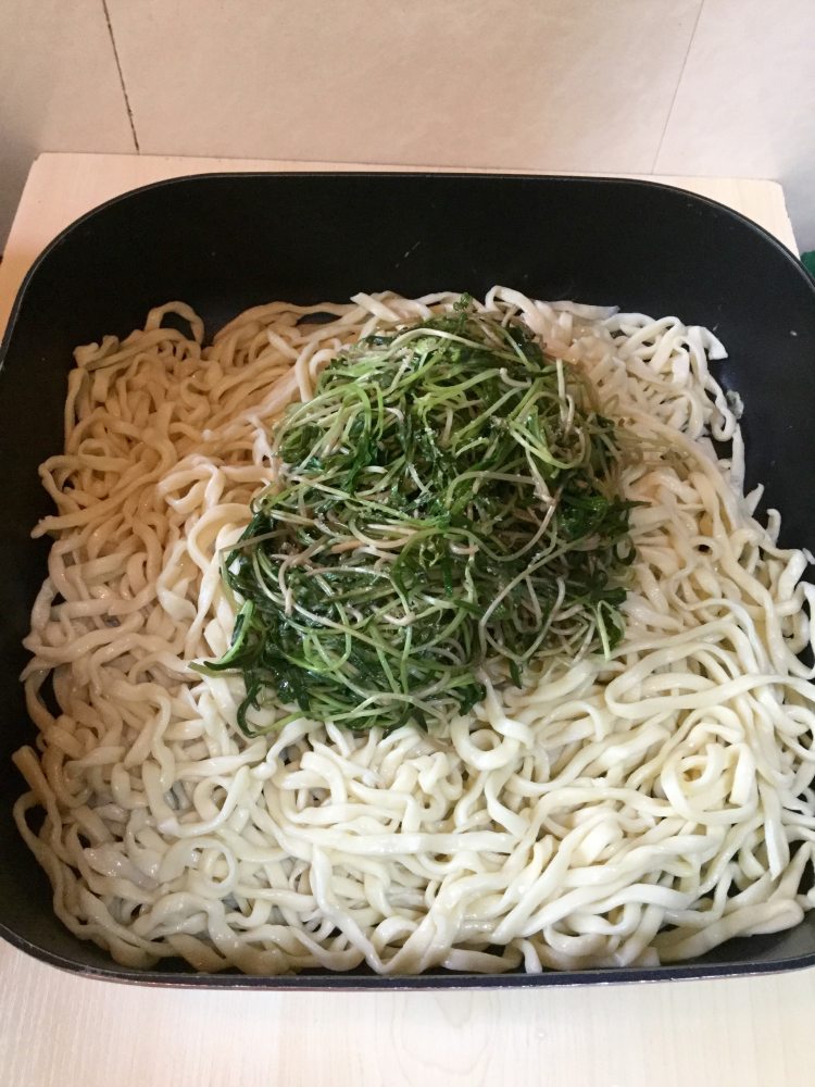 通菜苗炒面步骤19