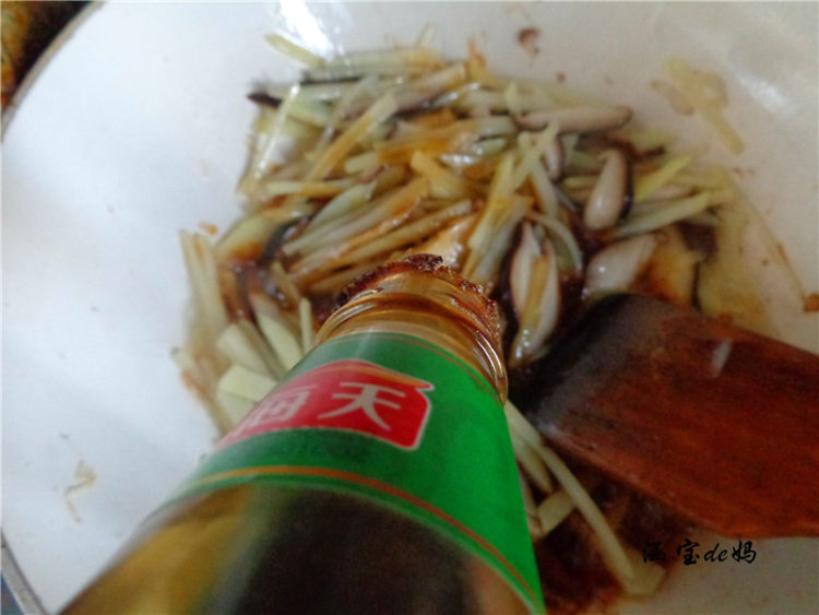 香菇腊肠炒面步骤14