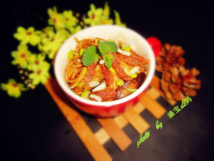 香菇腊肠炒面步骤19
