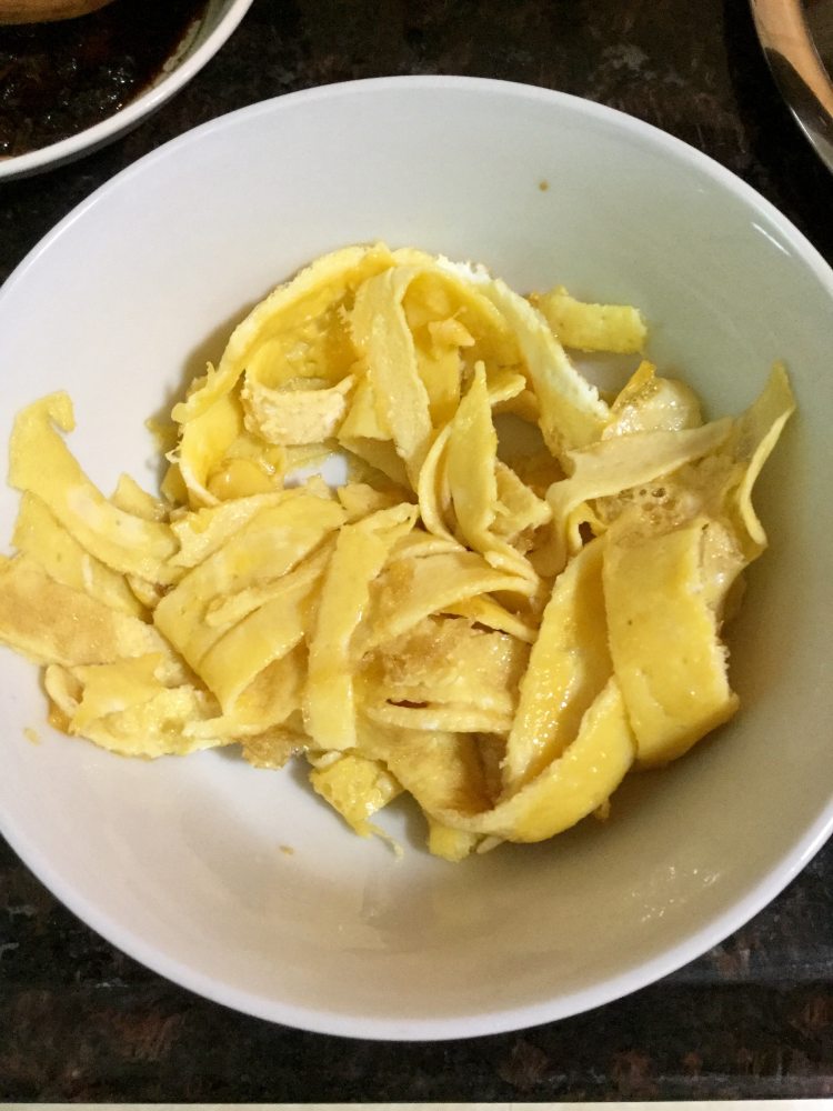 鸡蛋胡萝卜炒面步骤8