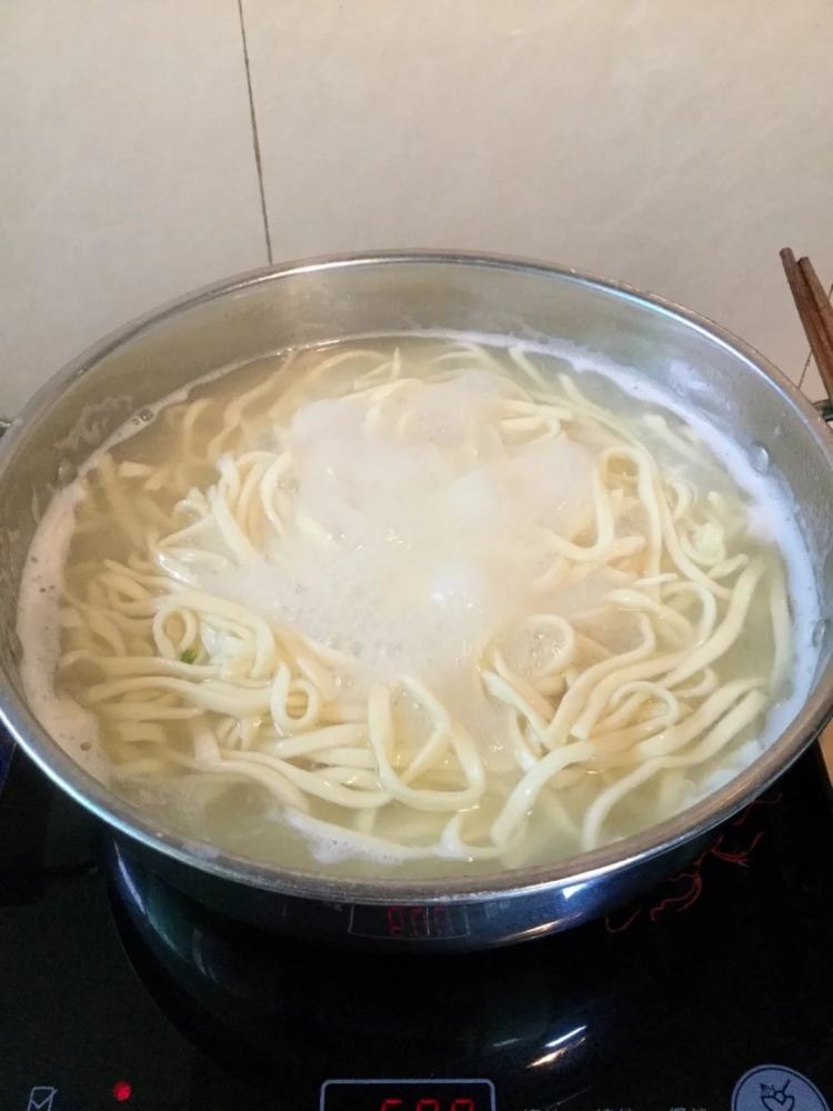 薯苗鸡蛋面步骤8