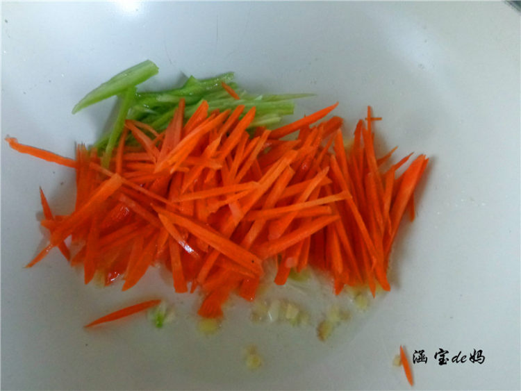 杏鲍菇素炒面步骤6