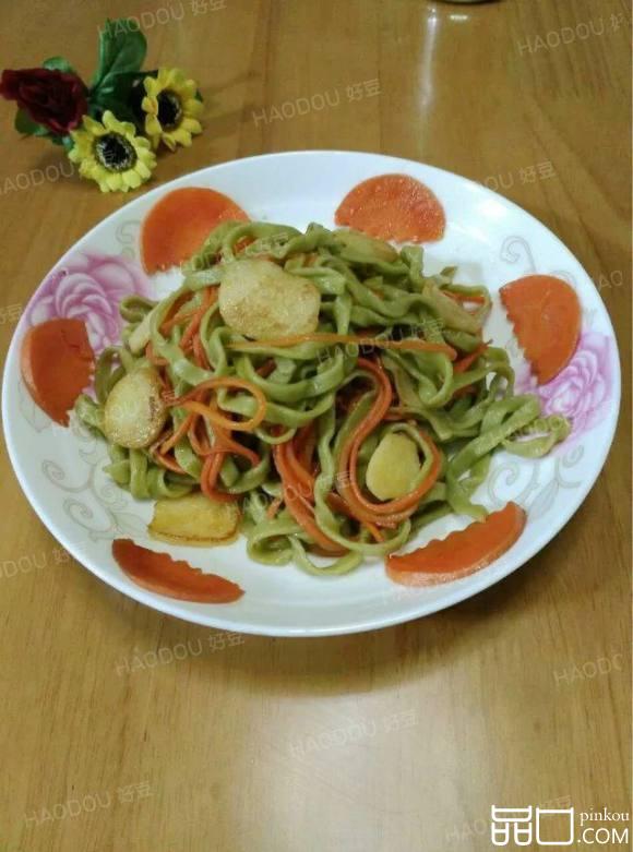 鱼蛋胡萝卜炒面