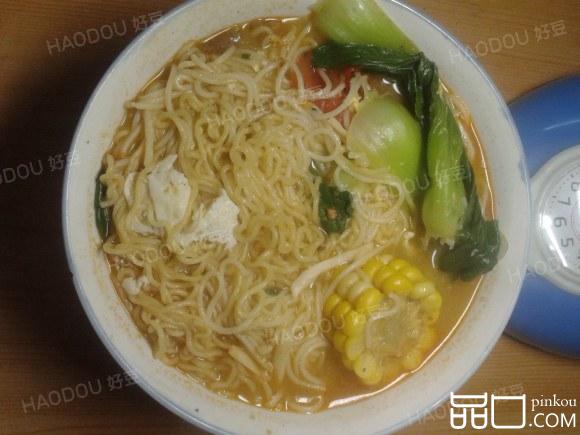 玉米鸡蛋白菜番茄面