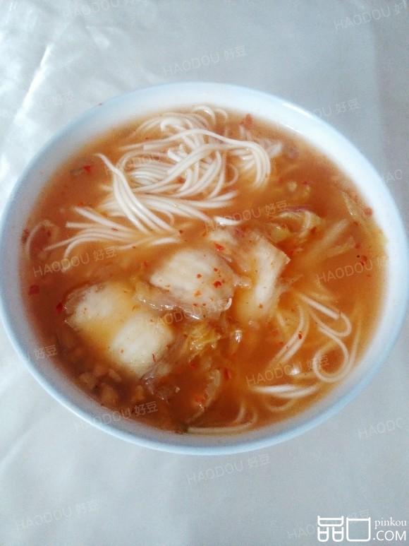 酸辣白菜面条