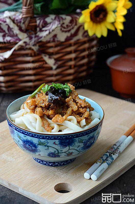 木耳炒肉丝拌面