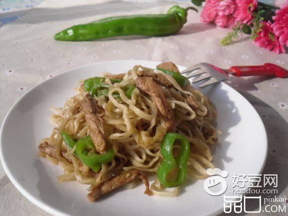 尖椒肉丝炒面