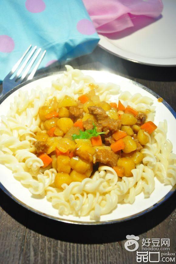 咖喱牛肉螺纹面