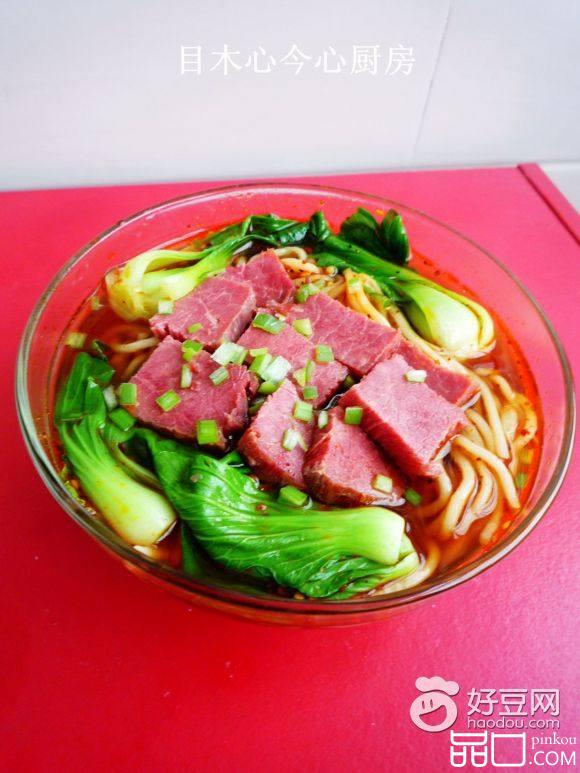 油菜牛肉面