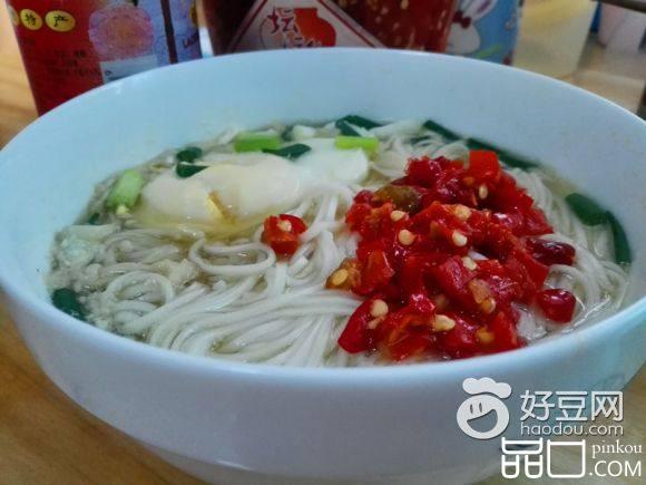 金针菇鸡蛋面