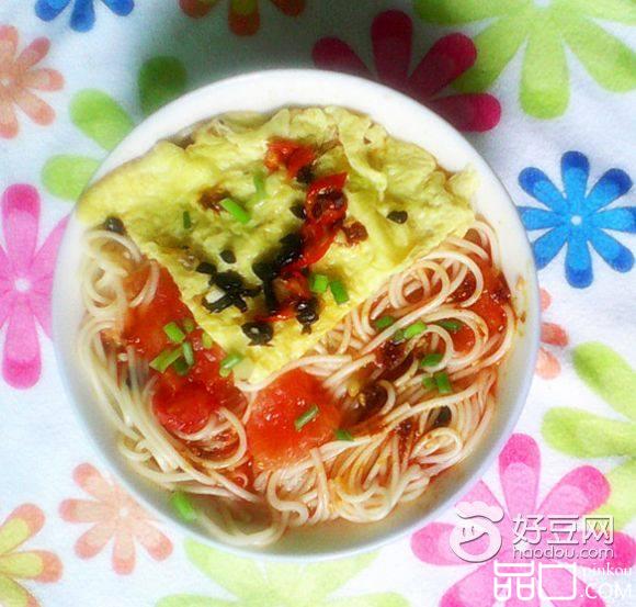 豉香煎蛋茄汁面