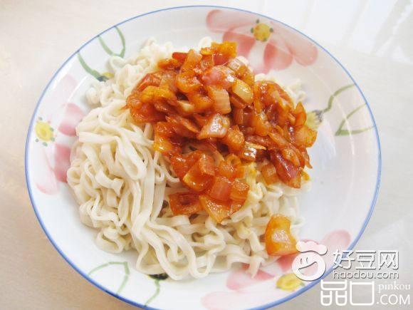 洋葱茄汁拌面