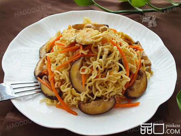 香菇鸡蛋炒面