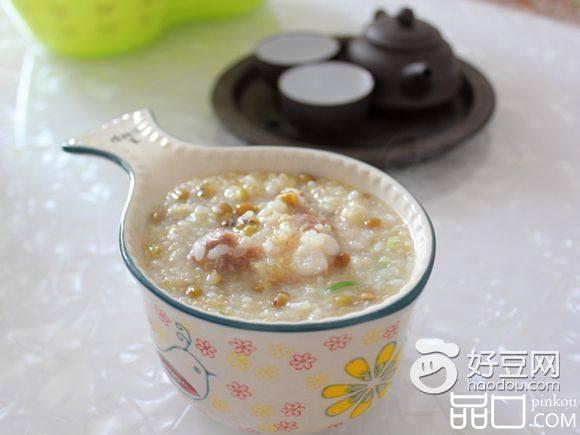 绿豆藜麦排骨粥