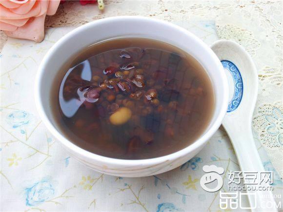 红黑绿豆汤