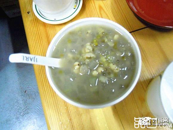 绿豆薏米冬瓜甜汤