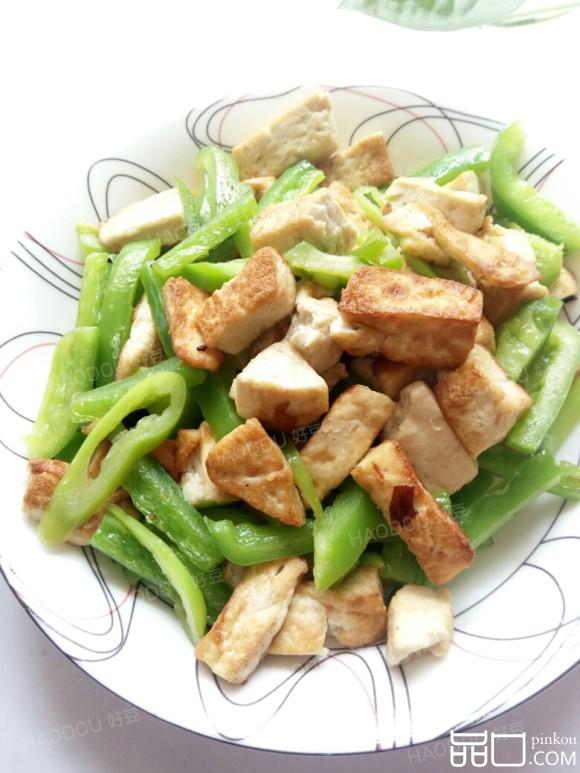 家常青椒豆腐