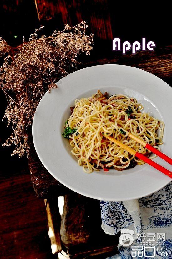 榨菜肉丝炒面
