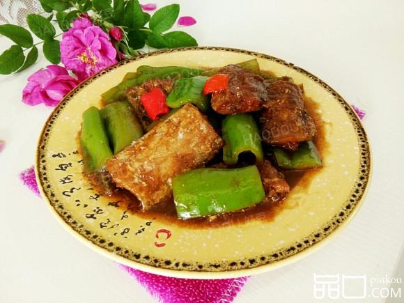辣椒焖刀鱼