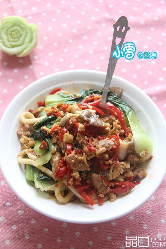 菌菇肉丝炒乌冬