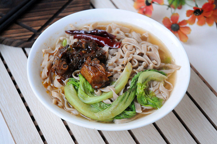 香辣鸭子面条#新鲜从步骤7
