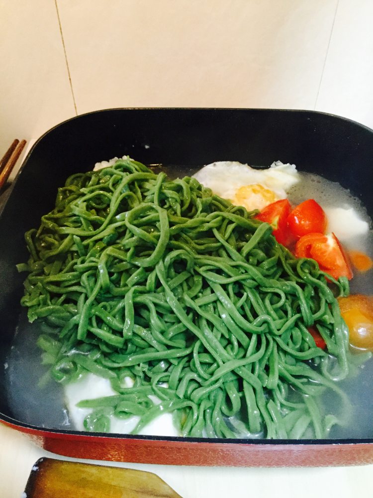鸡蛋番茄汤面步骤9