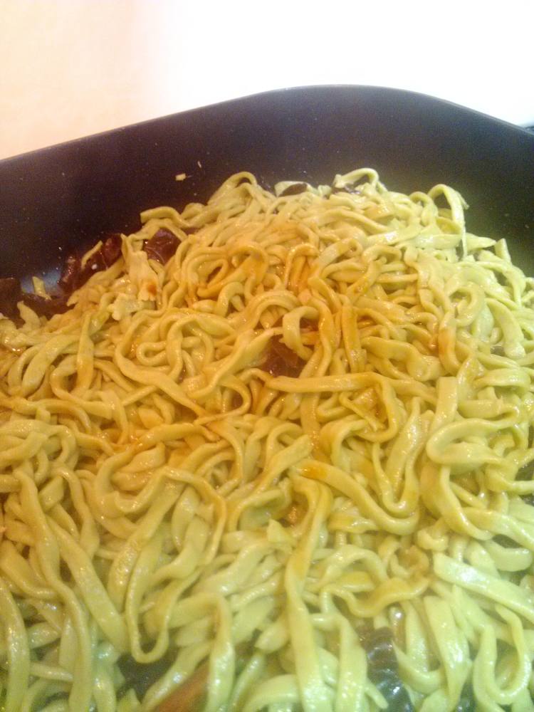 云耳鸡蛋炒面步骤15