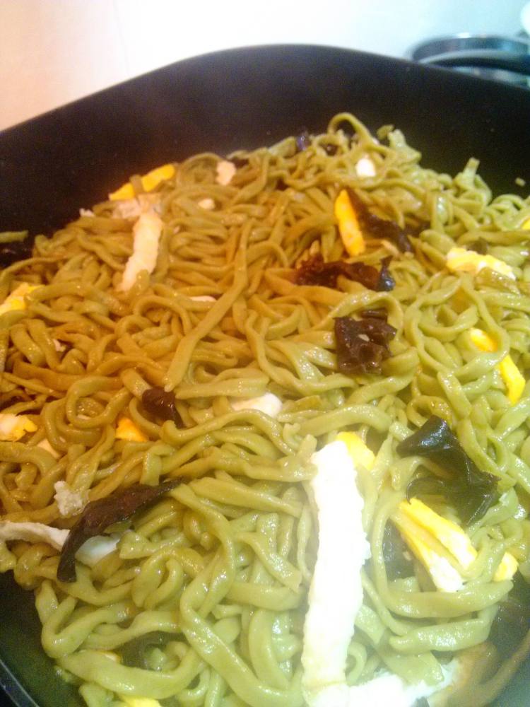 云耳鸡蛋炒面步骤17