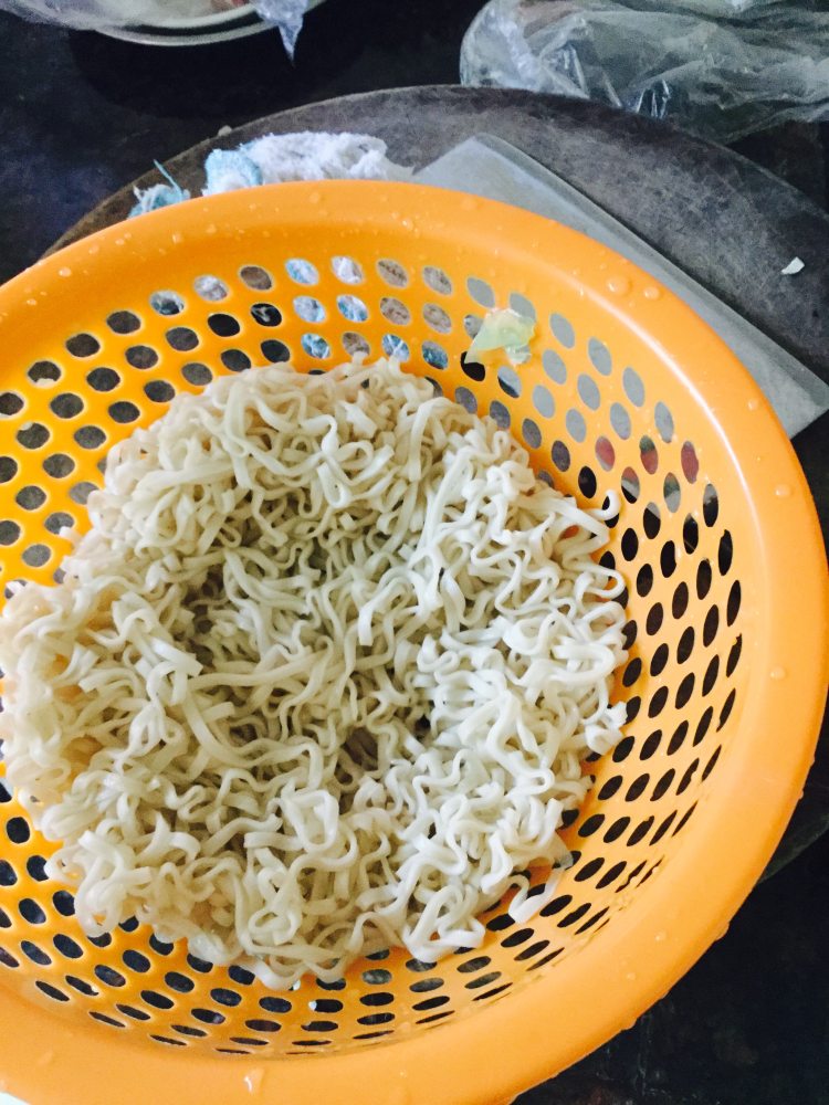 包菜鸡蛋面步骤4