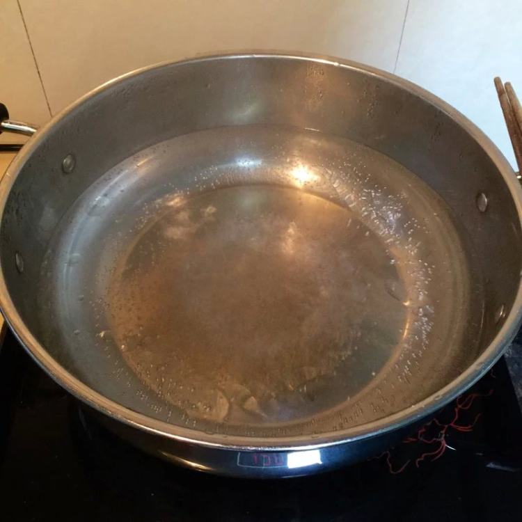 酱醋蛋拌面步骤2