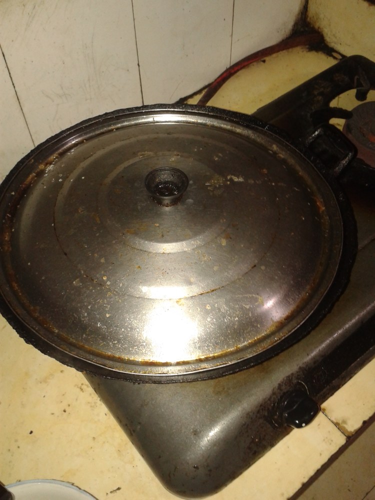 玉米鸡蛋白菜番茄面步骤2