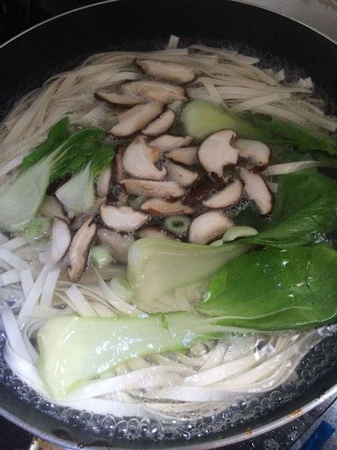 香菇面条步骤4